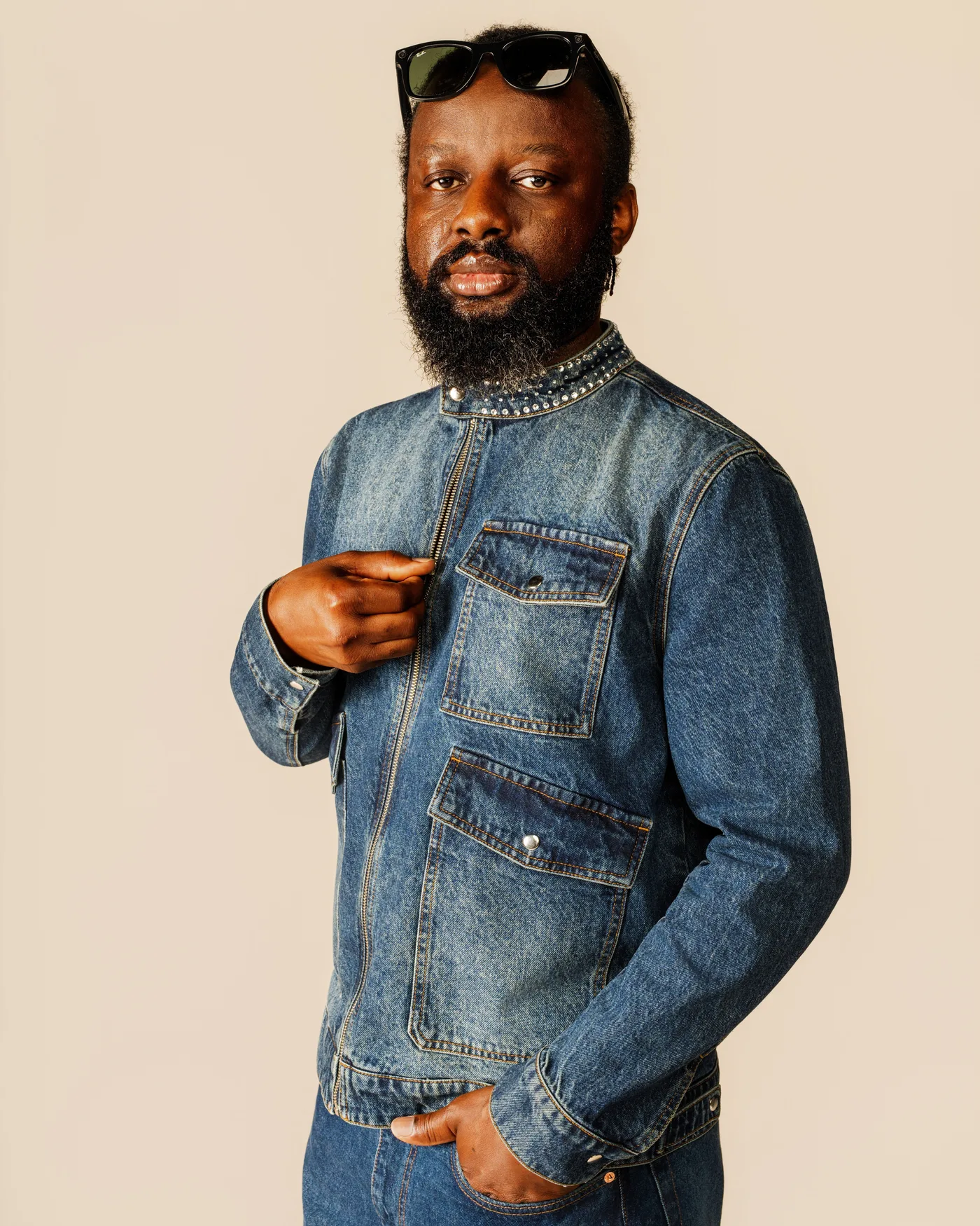 Denim Bomber, Three-quarter
